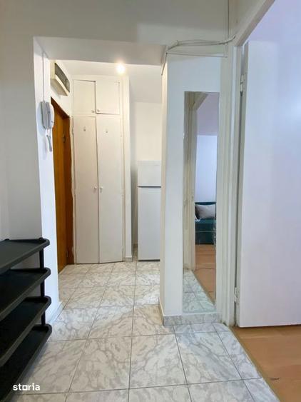 Garsonieră decomandată, mobilată în Tei