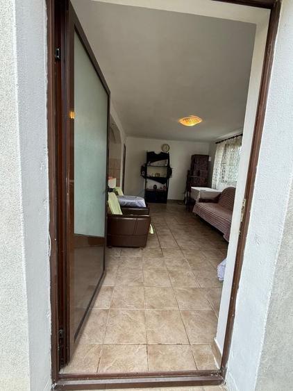 Casă cu 3 camere cu Teren 460 Mp în Central