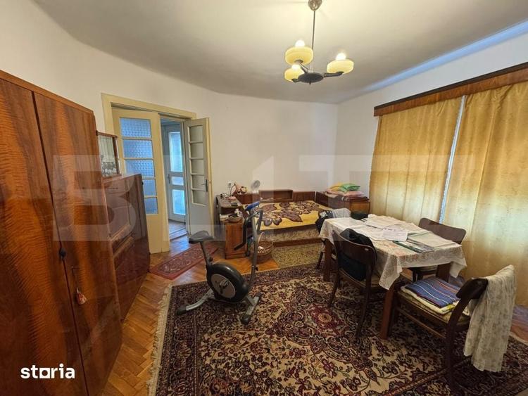 Casă cu 5 camere cu Teren 1950 Mp în Central