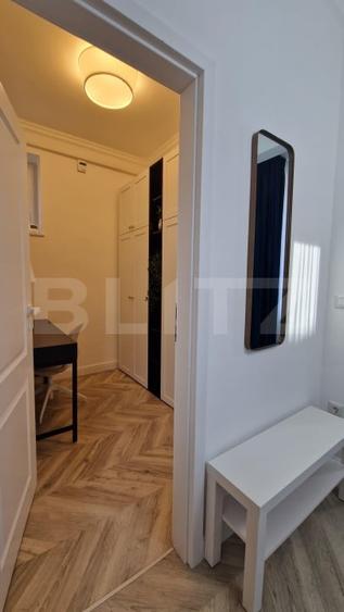 Apartament cu 3 camere decomandat, mobilat în Central