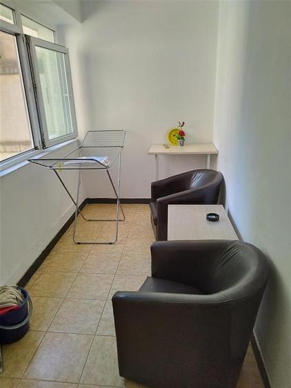 Apartament cu 2 camere semidecomandat, mobilat în Piața Unirii