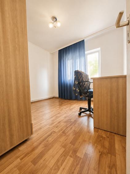 Apartament cu 3 camere decomandat în Vidin-Progresul