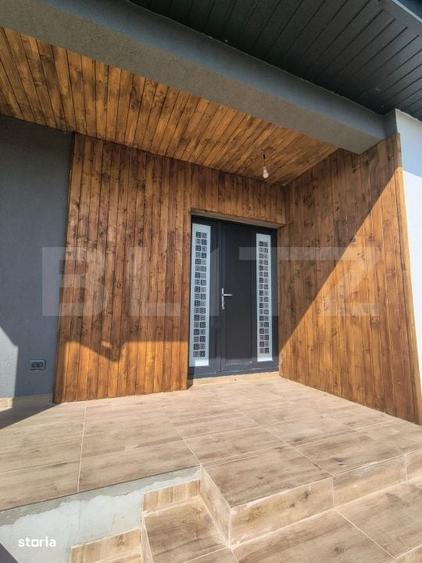 Casă cu 4 camere în Ișalnița