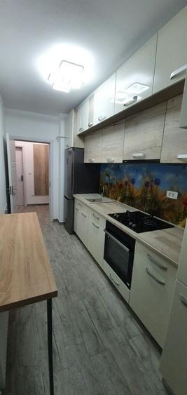 Inchiriez apartament cu doua camere si loc de parcare subteran. - 2