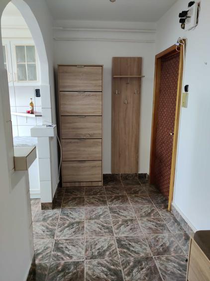 Apartament cu 2 camere semidecomandat în Complex Studențesc