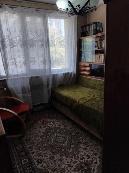 Apartament cu 3 camere decomandat în Zăvoi