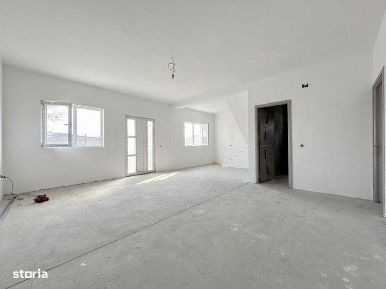 Vila P+M cu 5 Camere - Lumina - 6