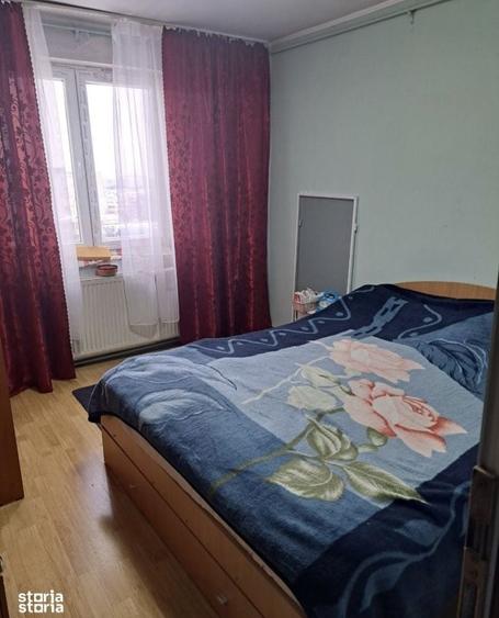 Apartament cu 4 camere în Rahova