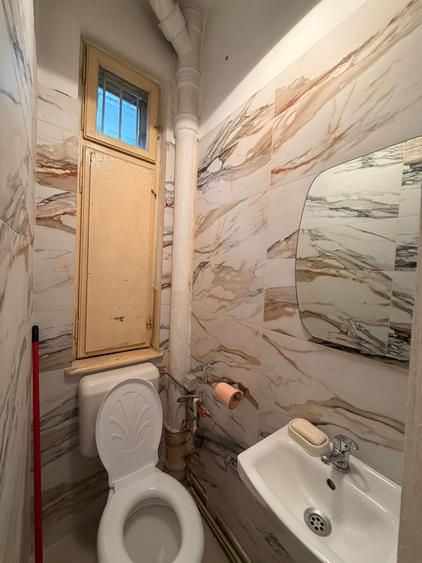Apartament cu 2 camere semidecomandat în Dacia