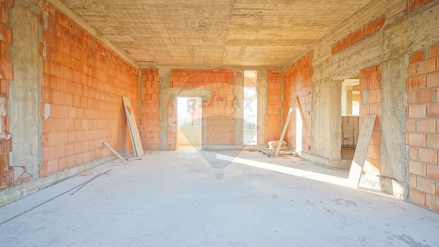 Casă cu 3 camere cu Teren 847 Mp în Bod