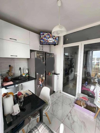 Apartament cu 2 camere semidecomandat în Titan