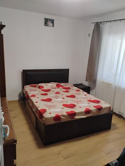 Casă cu 4 camere în Glâmbocu