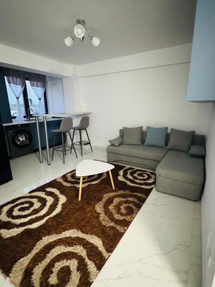 Apartament cu 2 camere semidecomandat în Hlincea