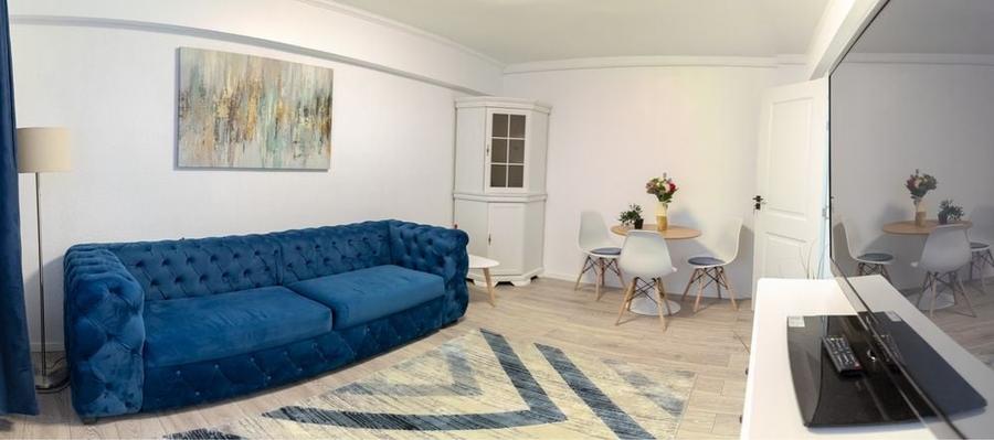 Apartament cu 2 camere decomandat în Central