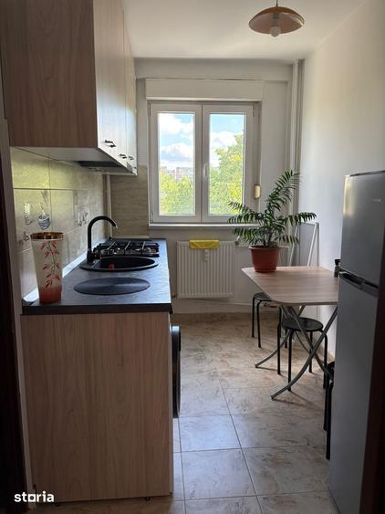 Apartament cu 2 camere decomandat în Drumul Taberei