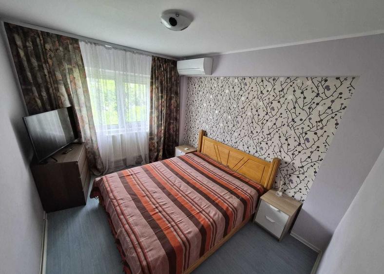 Apartament cu 3 camere decomandat în Băneasa
