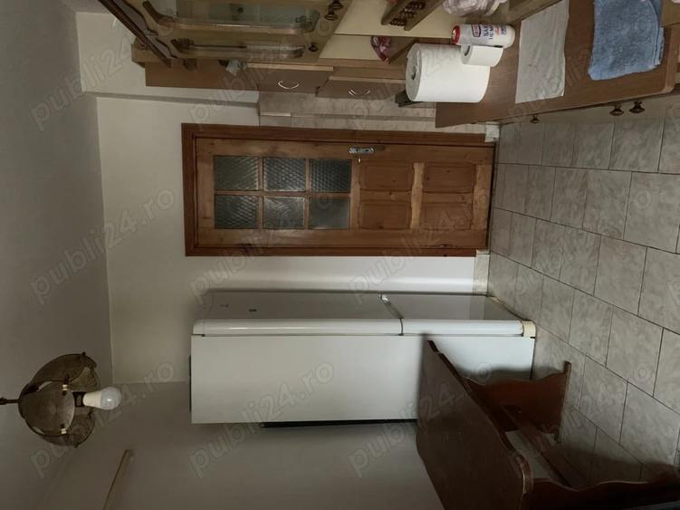 Chirie pentru o camera in apartament de trei camere zona Arcu - Gara - exclus agentie - 2