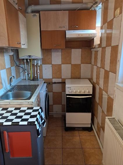 Apartament cu 2 camere nedecomandat, mobilat în Rahova