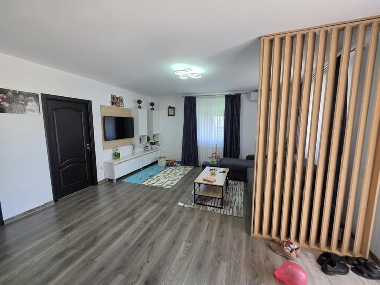 Casă individuală cu 4 camere cu Canalizare în Valu lui Traian