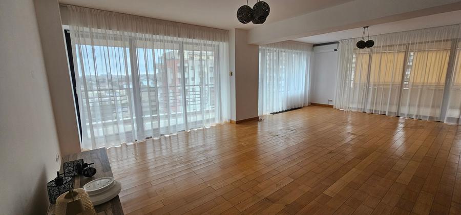 Apartament cu 4 camere decomandat, mobilat în Barbu Văcărescu