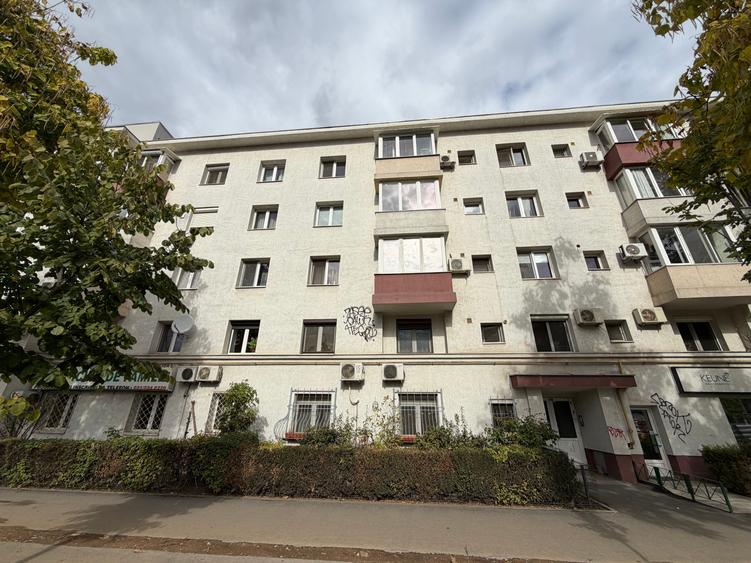 Apartament cu 2 camere semidecomandat în Domenii