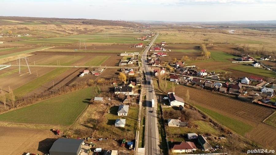 Casă cu Teren 1806 Mp în Vadu Moldovei