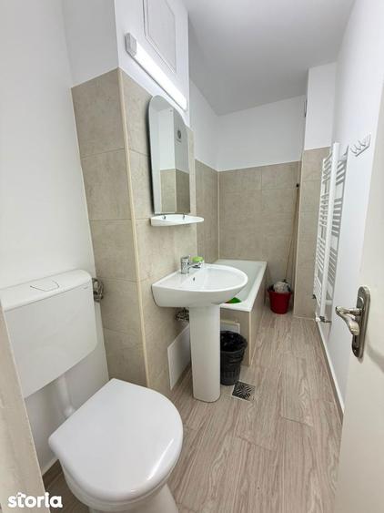 Garsonieră decomandată în Central