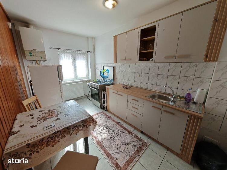 Apartament cu 2 camere decomandat, mobilat în Valea Cetății