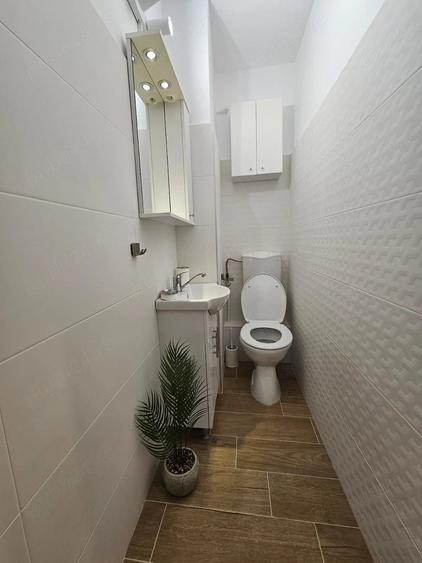 Apartament cu 3 camere decomandat în Lujerului