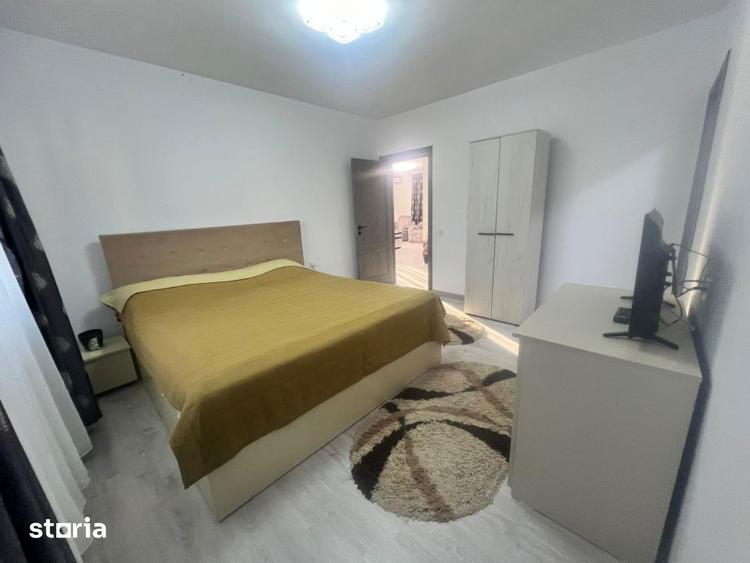 Casă cu 3 camere cu Canalizare în Central