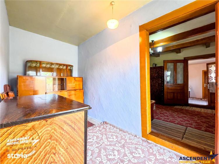 Casă cu 2 camere cu Teren 1732 Mp în Arcuș