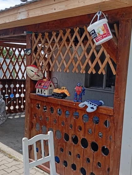 Casă cu 3 camere cu Teren 2072 Mp în Vama Seacă
