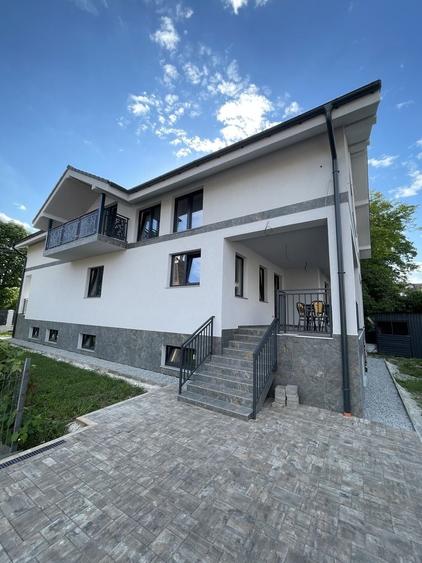 Casă cu 4 camere în Central