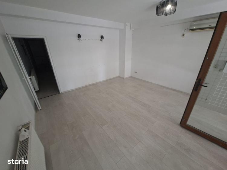 Spațiu comercial, de 30 mp, în Boema