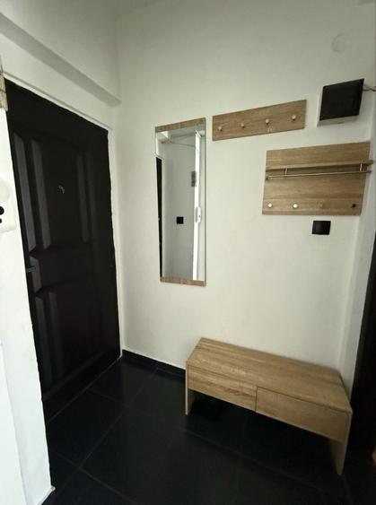 Garsonieră decomandată în Exterior Vest
