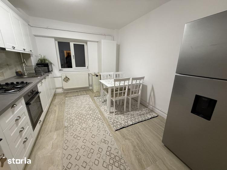 Apartament cu 3 camere în Calea București