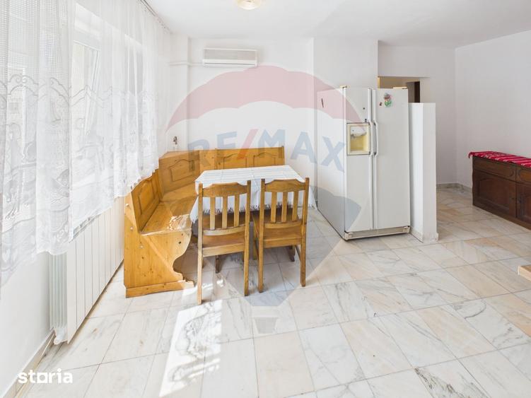 Apartament cu 4 camere, mobilat în Decebal