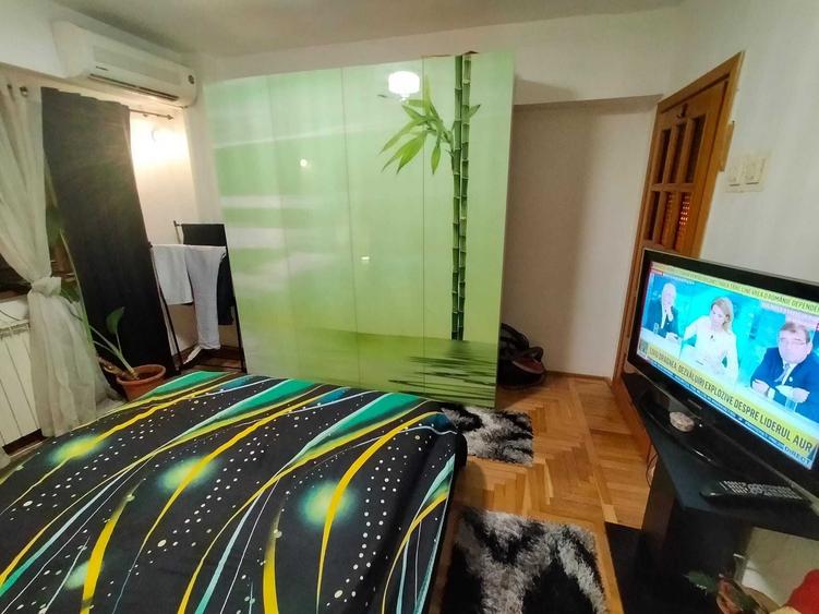 Apartament cu 3 camere în Badea Cârțan