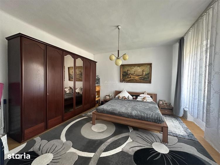 Casă cu 4 camere cu Teren 1000 Mp în Central