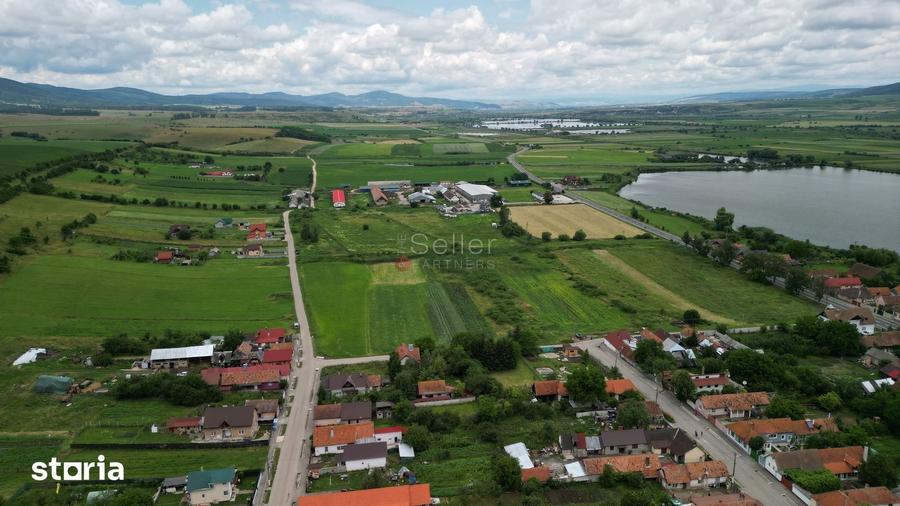 Teren de 1150 mp, în Feldioara