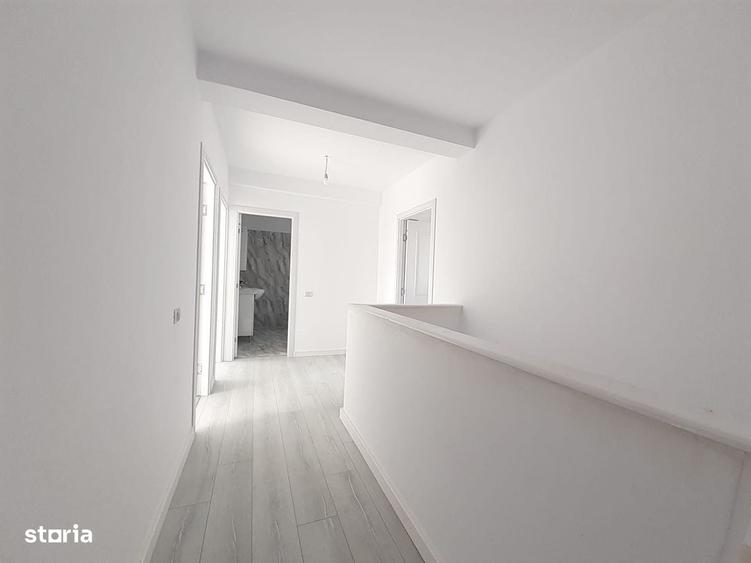 Casă cu 4 camere cu Teren 180 Mp în Valea Lupului