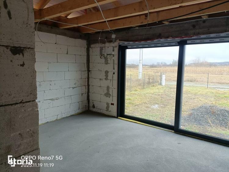 Casă cu 3 camere cu Teren 600 Mp în Solovăstru