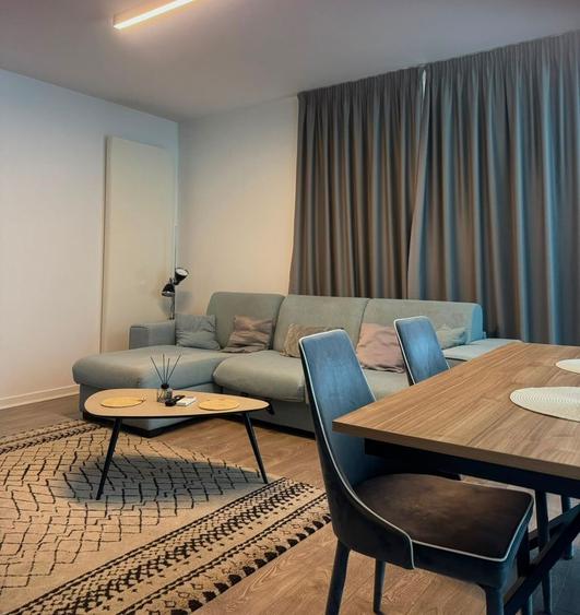 Apartament cu 2 camere semidecomandat, mobilat în Aviației