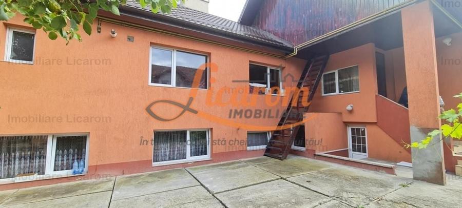 Casă individuală cu 6 camere semidecomandat cu Canalizare în Astra