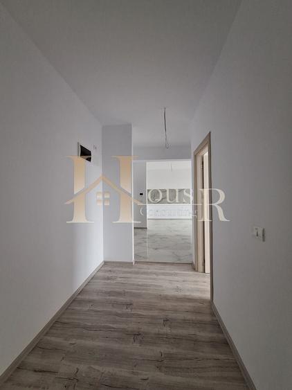 Apartament cu 3 camere decomandat în Girocului