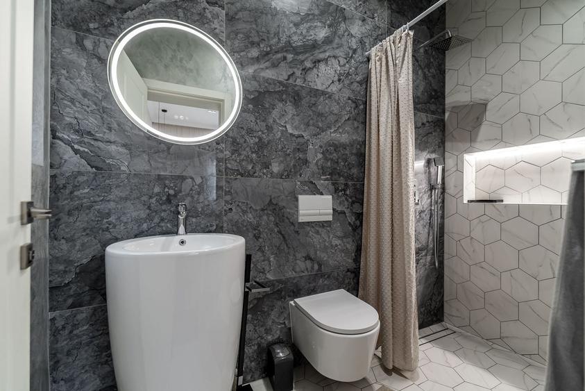 Casă individuală cu 4 camere cu Canalizare în Bujac