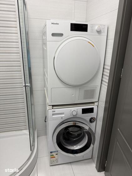 Apartament cu 3 camere în Podu Roș