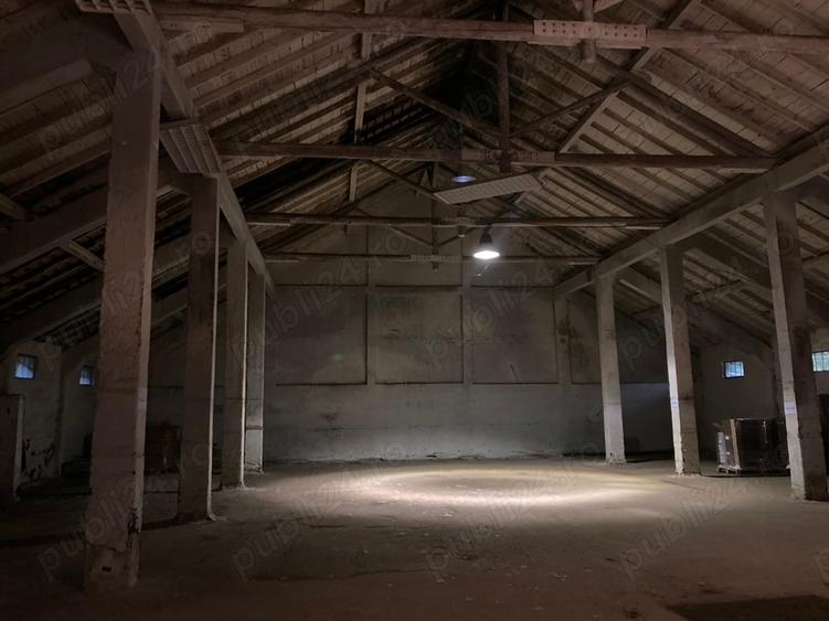 Spațiu comercial, de 1,050 mp, în Glimboca