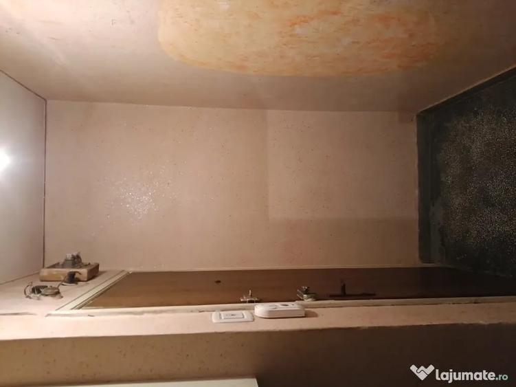 Apartament cu 2 camere nedecomandat în Central