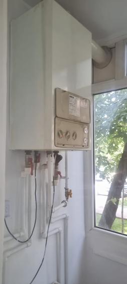Apartament cu 3 camere decomandat, mobilat în Podu Roș